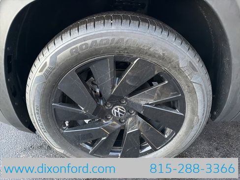 New 2026 Volkswagen Atlas SE image 30