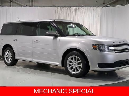Used 2015 Ford Flex SE image 2