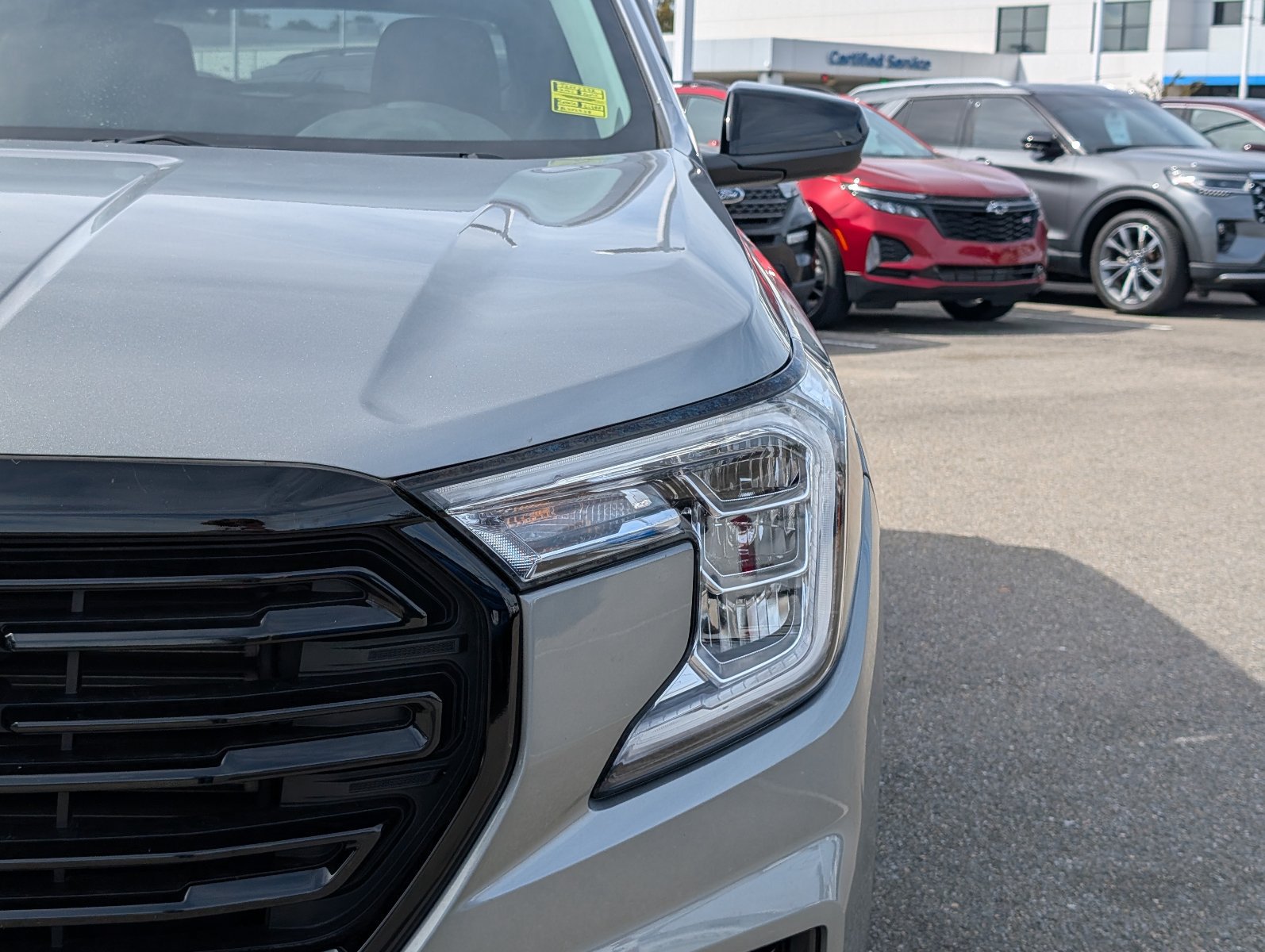 Used 2023 GMC Terrain SLE w/ Driver Convenience Package FWD image 12