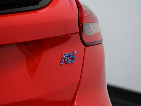 Used 2018 Ford Focus RS AWD/4WD image 18