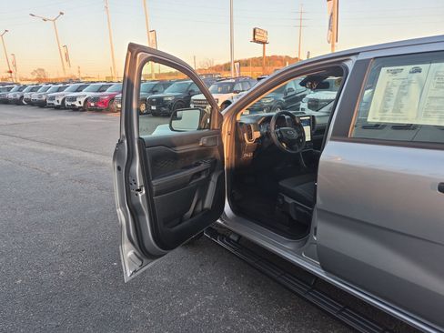 Used 2024 Ford Ranger XL image 10