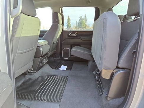 Used 2025 Chevrolet Silverado 3500 LT w/ Convenience Package image 31