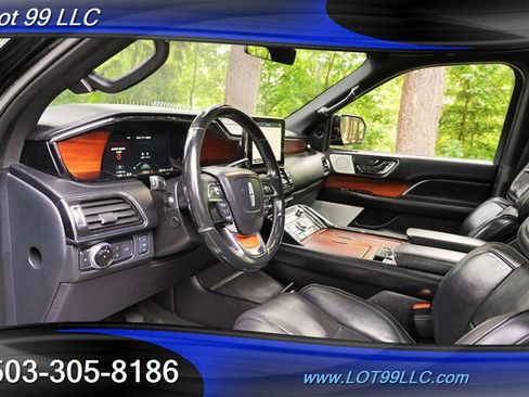 Used 2018 Lincoln Navigator L Reserve w/ Technology Package AWD/4WD image 12
