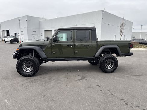 Certified 2023 Jeep Gladiator Sport image 6