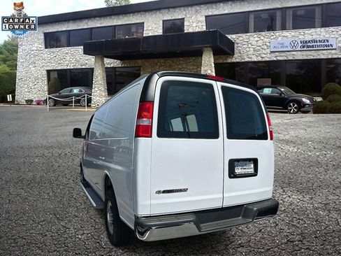Used 2024 Chevrolet Express 2500 w/ Driver Convenience Package RWD image 4