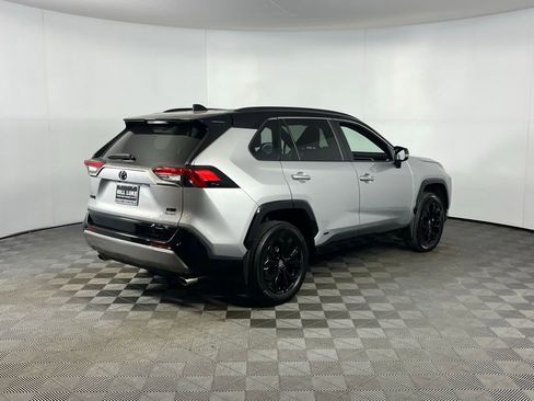 Used 2025 Toyota RAV4 XSE w/ Weather Package image 8