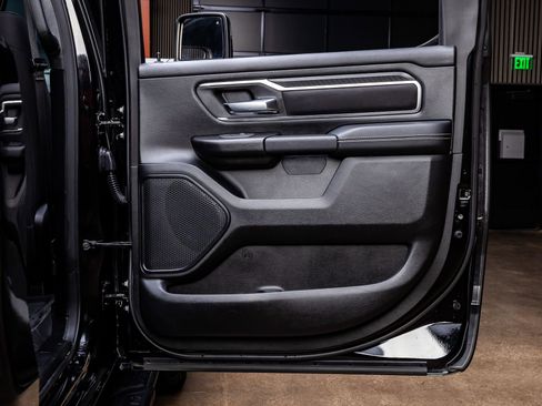 Used 2025 RAM 1500 Big Horn AWD/4WD image 37