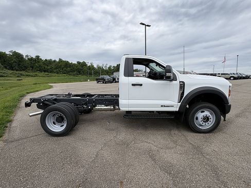 New 2026 Ford F550 4x4 Regular Cab Super Duty image 6