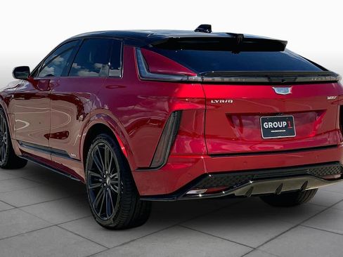 Used 2026 Cadillac Lyriq V w/ LPO, Floor Liner Package AWD/4WD image 11