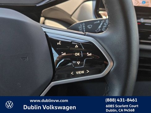 Certified 2023 Volkswagen ID.4 Pro RWD image 18