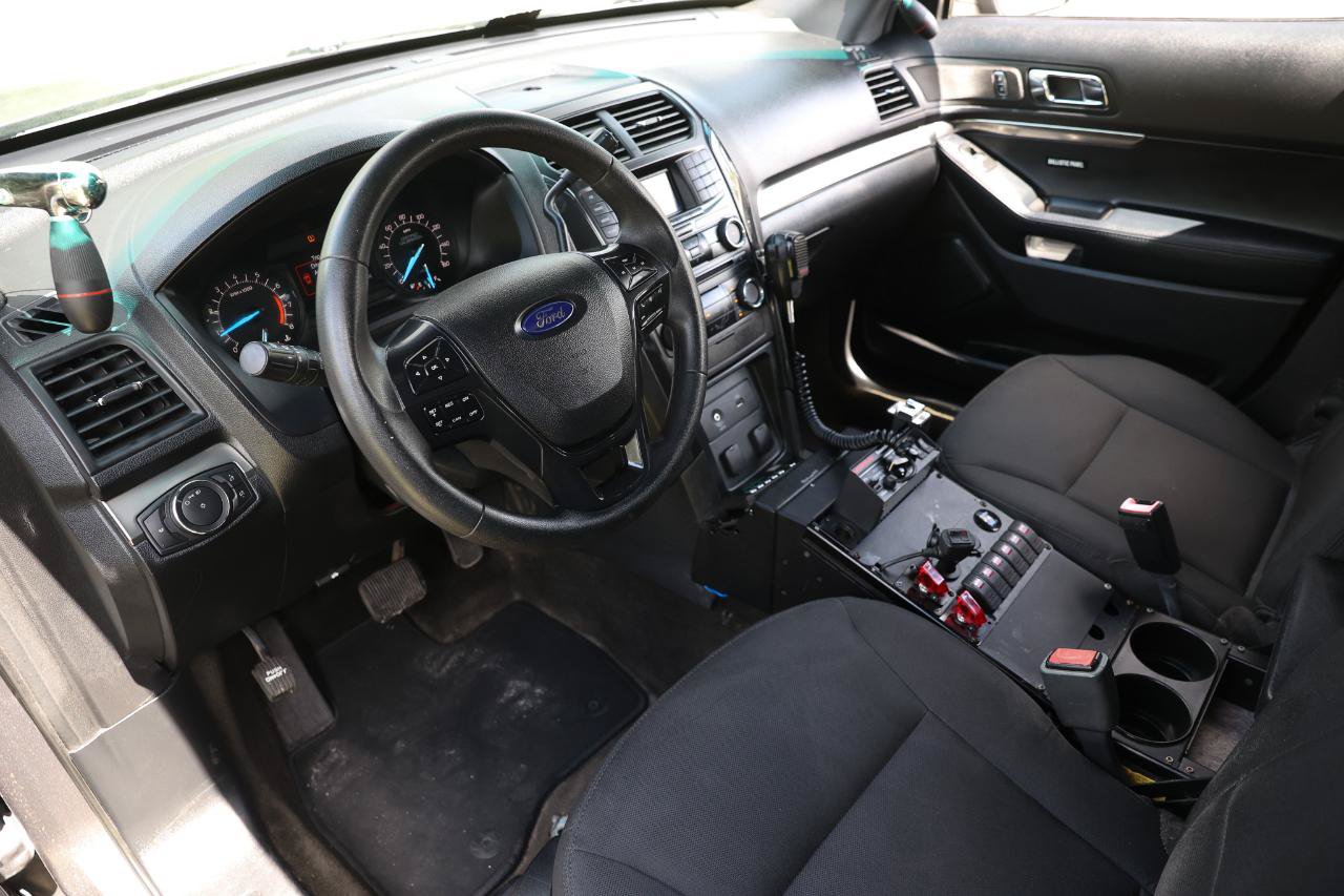 Used 2016 Ford Explorer 4WD Police Interceptor w/ Cargo Wiring Upfit Package image 4