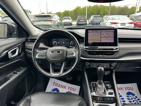 Used 2022 Jeep Compass Trailhawk w/ Trailhawk Elite Group AWD/4WD image 17