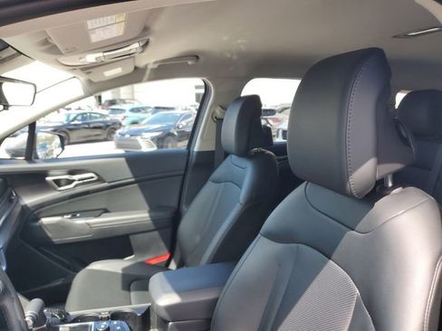 Certified 2024 Kia Sportage EX image 15
