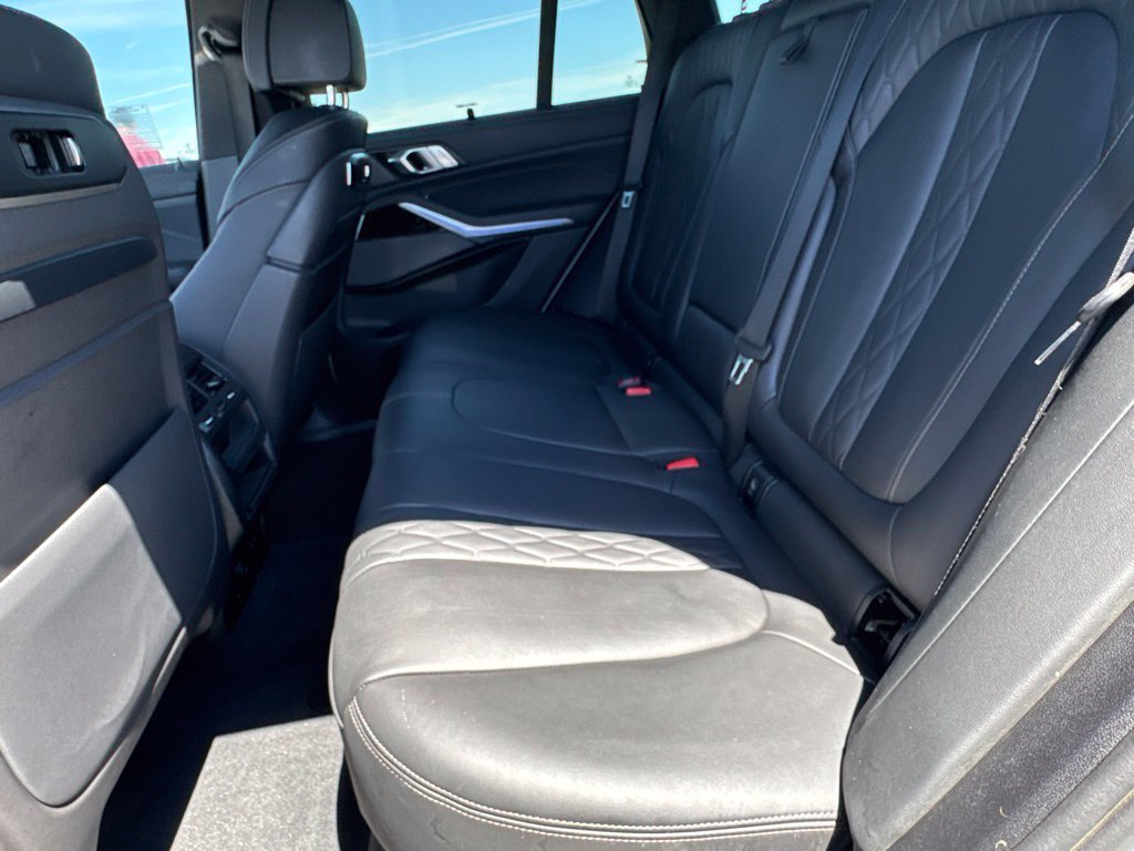 Used 2024 BMW X5 xDrive40i w/ Executive Package AWD/4WD image 30