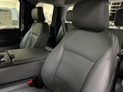 New 2026 Ford F250 XL w/ XL Chrome Package RWD image 21