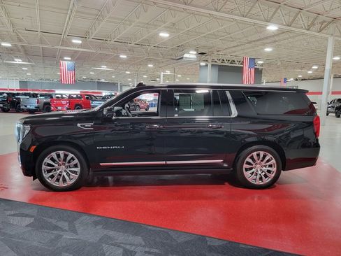 Certified 2024 GMC Yukon XL Denali w/ Denali Reserve Package AWD/4WD image 8
