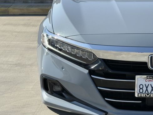 Used 2021 Honda Accord Touring image 7