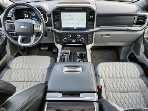 Used 2022 Ford F150 Limited image 11