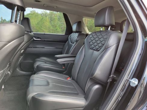 Used 2021 Hyundai Palisade Limited image 16