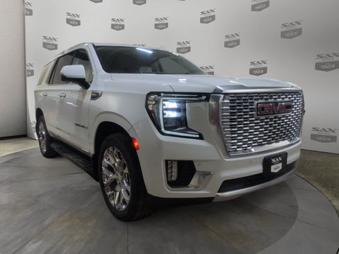 Used 2021 GMC Yukon Denali AWD/4WD image 1
