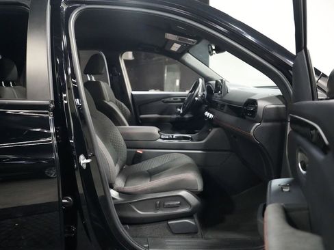 Used 2023 Honda Pilot Sport image 36
