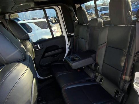 Used 2024 Jeep Gladiator Rubicon image 20