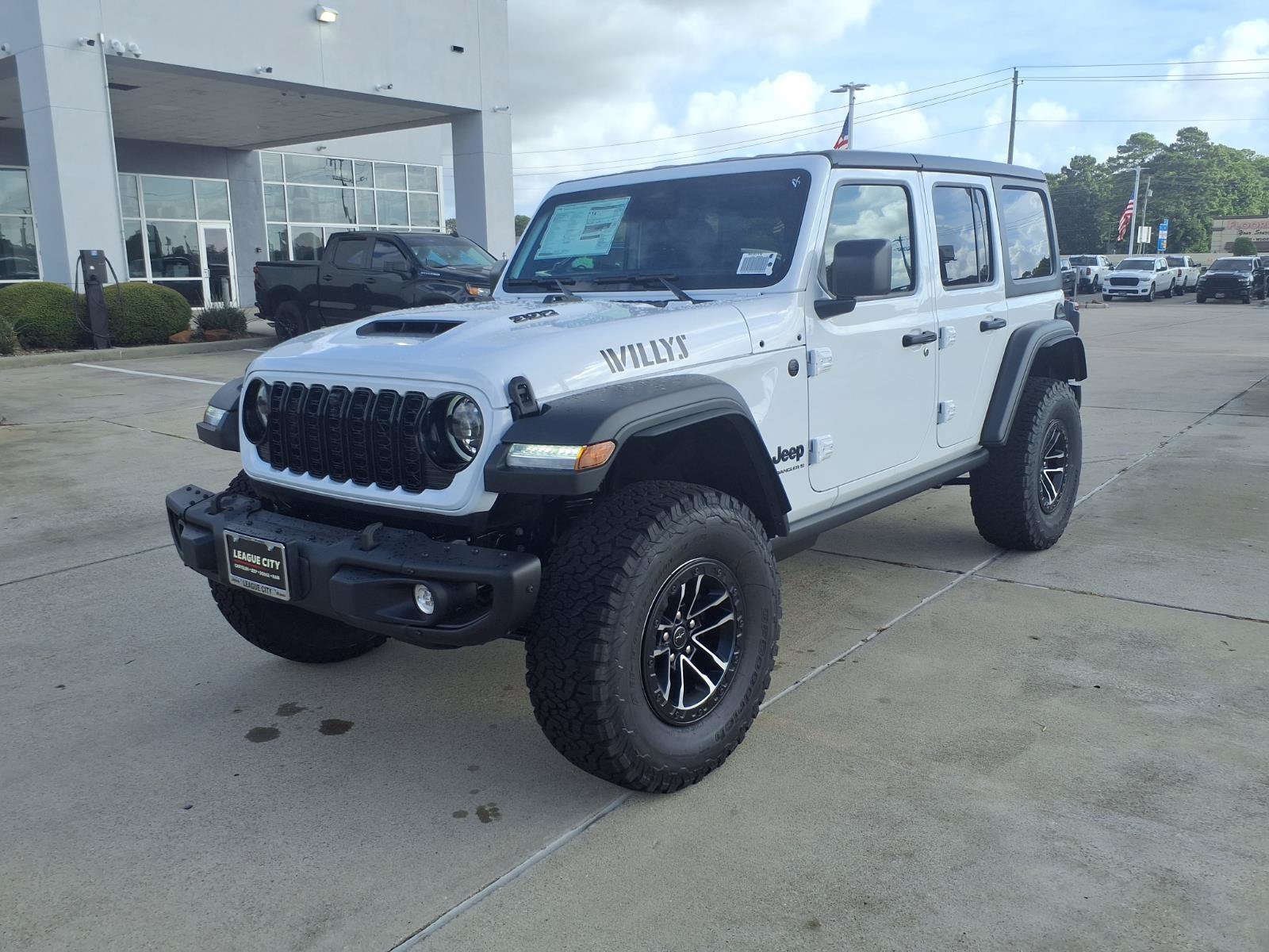 New 2027 Jeep Wrangler Unlimited Rubicon 392 AWD/4WD image 3