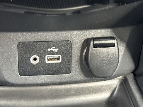 Used 2020 Nissan Rogue SV AWD/4WD image 21