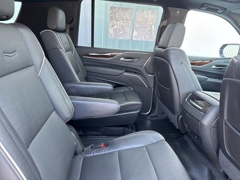 Certified 2021 Cadillac Escalade ESV Premium Luxury image 25