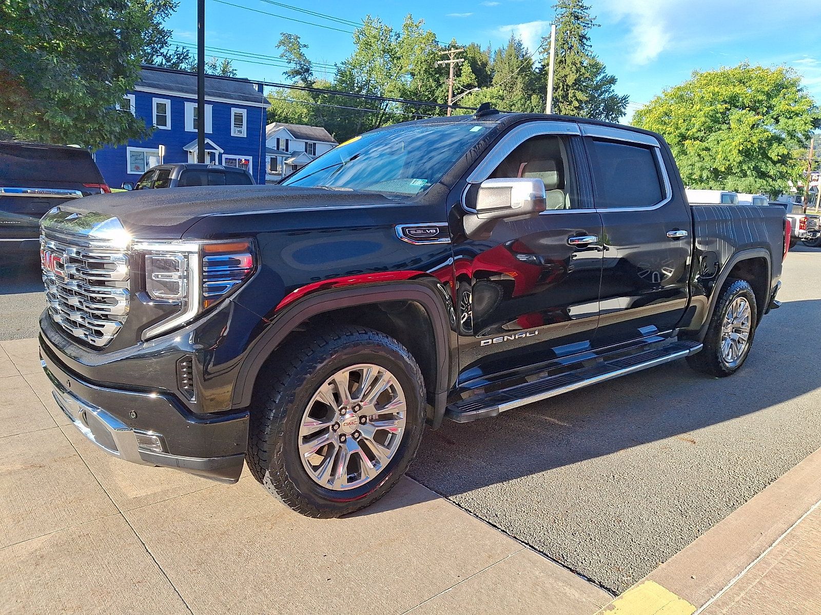 Certified 2022 GMC Sierra 1500 Denali AWD/4WD image 3