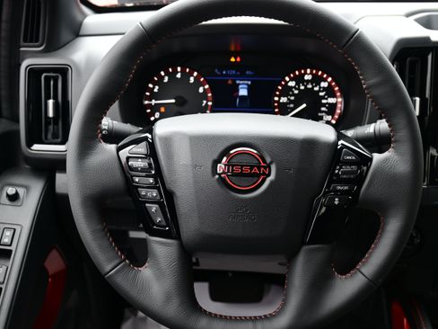 New 2026 Nissan Frontier PRO-4X w/ Pro-4x Convenience Package image 17