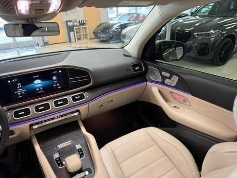 Used 2020 Mercedes-Benz GLS 450 4MATIC image 13
