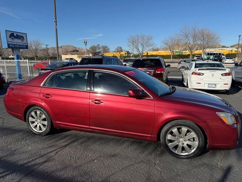 Used 2005 Toyota Avalon Touring image 2