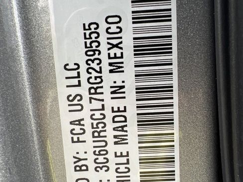 Used 2024 RAM 2500 Tradesman w/ Chrome Appearance Group image 26