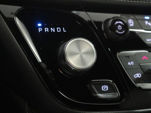 New 2026 Chrysler Pacifica Limited image 28