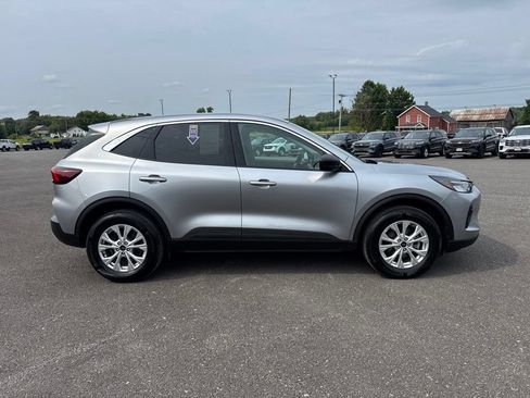 Used 2024 Ford Escape Active AWD/4WD image 6