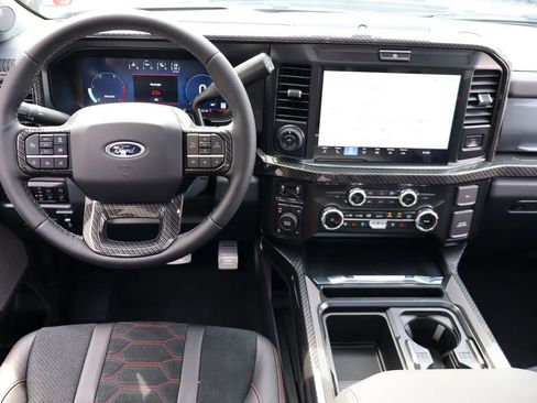New 2026 Ford F250 Lariat w/ Black Appearance Package AWD/4WD image 6