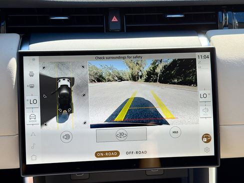 New 2025 Land Rover Discovery Sport S image 34