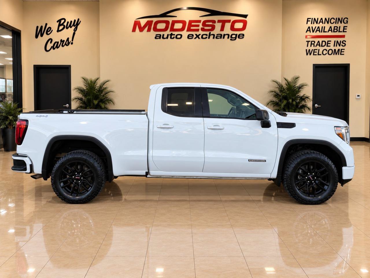 Used 2022 GMC Sierra 1500 Elevation AWD/4WD image 2