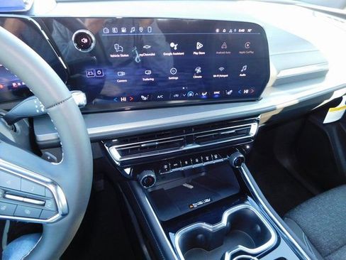 New 2026 Chevrolet Traverse LT w/ LPO, Floor Liner Package image 41