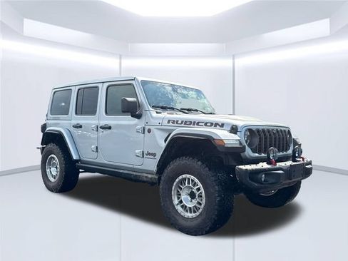 Used 2024 Jeep Wrangler Unlimited Rubicon AWD/4WD image 13