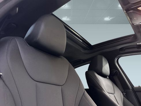 Used 2020 BMW 330i Sedan image 15