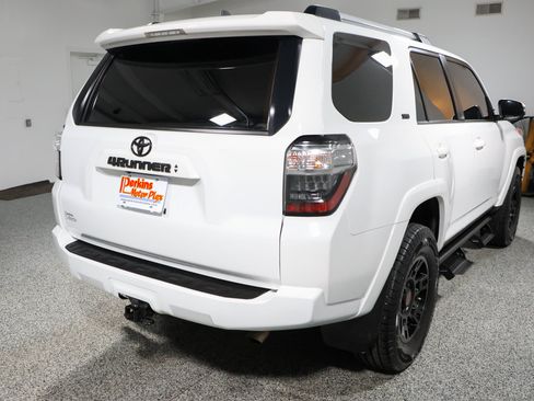 Used 2021 Toyota 4Runner SR5 Premium w/ Moonroof Package AWD/4WD image 7
