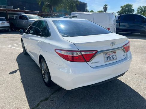 Used 2017 Toyota Camry SE image 7
