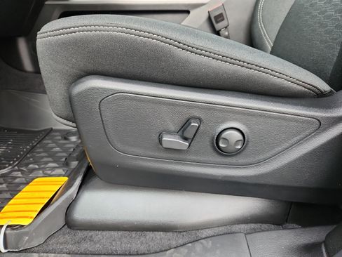 New 2026 RAM 1500 Big Horn AWD/4WD image 14