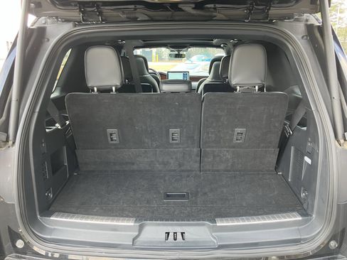 Used 2024 Lincoln Navigator Reserve image 36