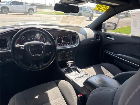 Used 2019 Dodge Charger R/T RWD image 10