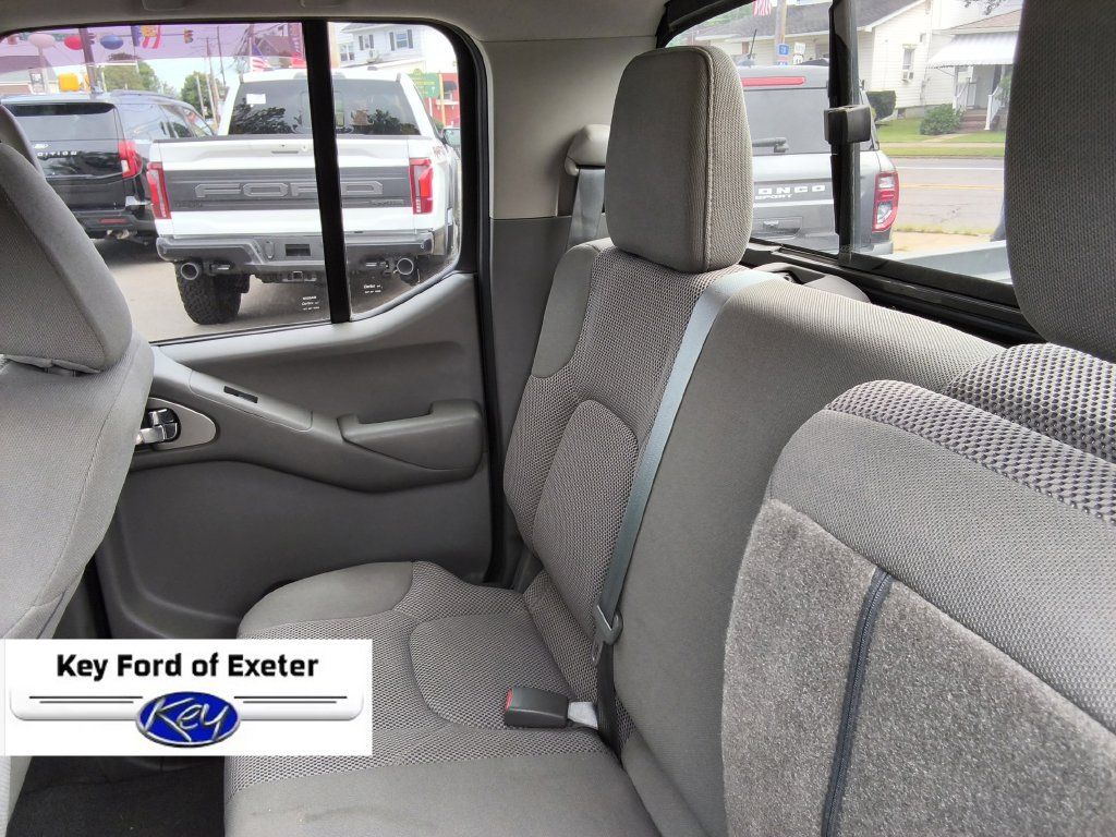 Used 2019 Nissan Frontier SV w/ Value Truck Package AWD/4WD image 9