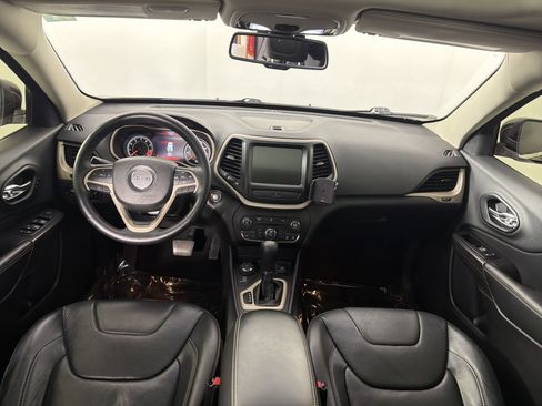 Used 2014 Jeep Cherokee Limited w/ Luxury Group AWD/4WD image 25