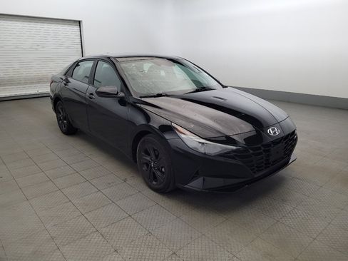 Used 2023 Hyundai Elantra SEL image 13